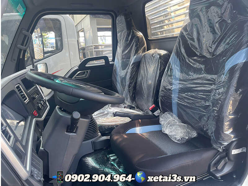 nội thất xe tải jac 2.5 tấn